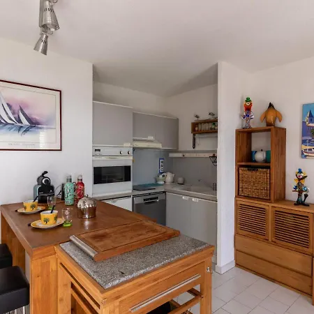Terre Marine-1 By Interhome Appartement